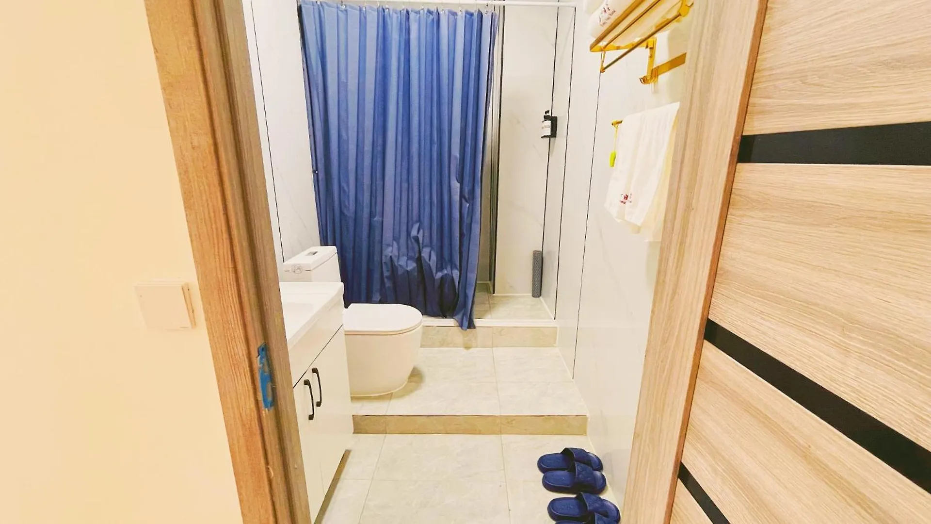 Dongfang Hotel Almaty